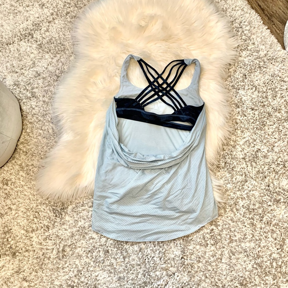EUC Lululemon Top Size 6